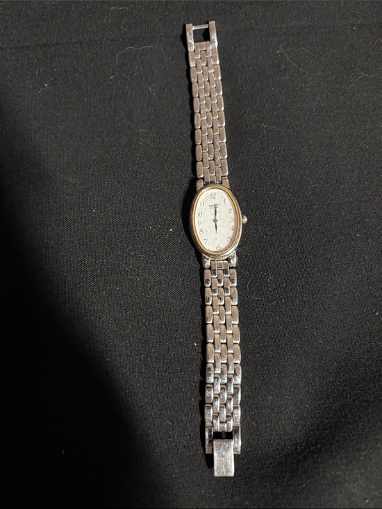 Seiko Accessories - Vintage Seiko Silver Oval Bracelet Watch - No further reductions